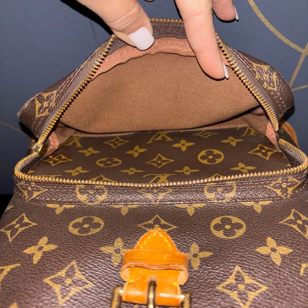 Authentic Louis Vuitton montsouris GM backpack monogram discontinued - Picture 8 of 13
